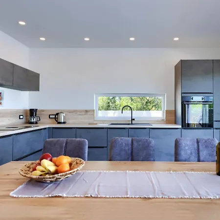 Holiday home Dora By Interhome Pula