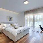 Dora By Interhome Πούλα