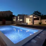 Dora By Interhome *