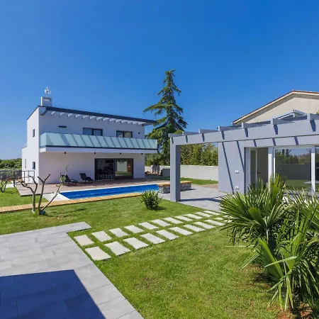 Feriehus Dora By Interhome *