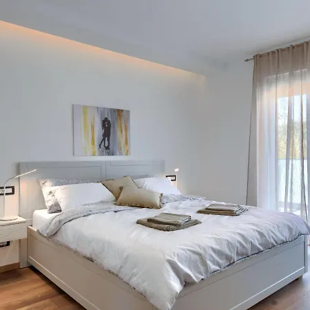Dora By Interhome