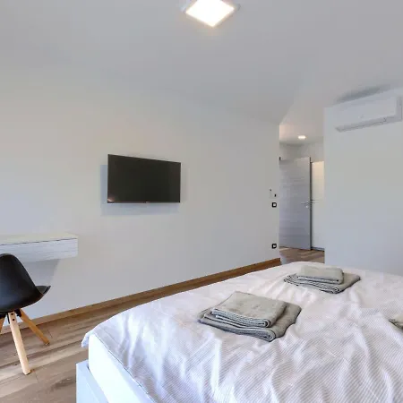 Dora By Interhome *
