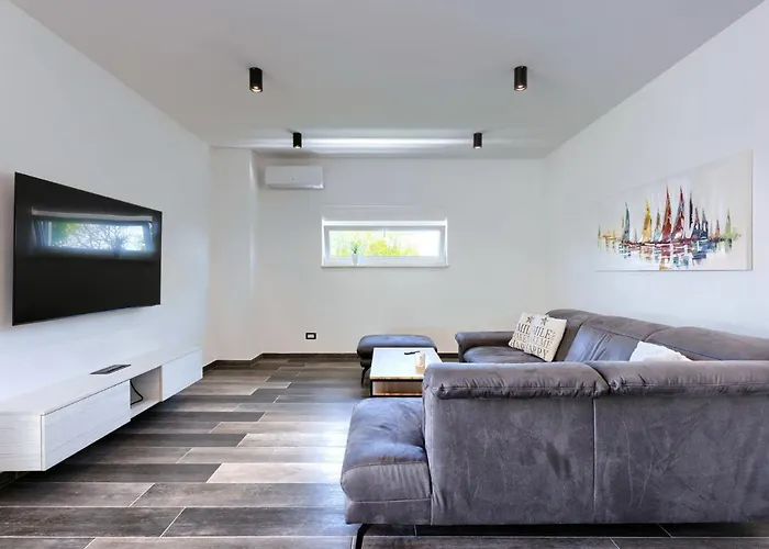 Dora By Interhome *